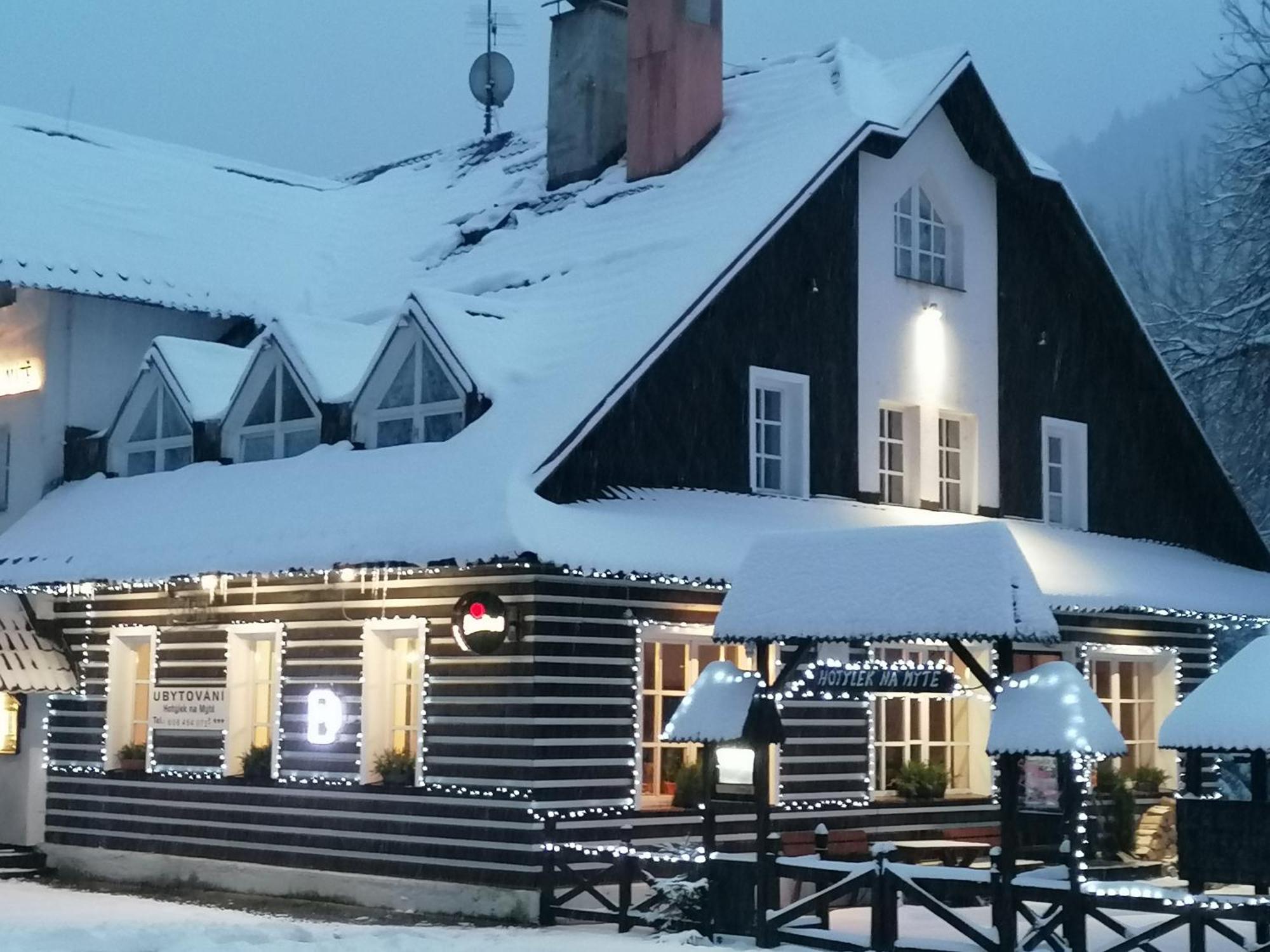 Hotylek Na Myte Hotell Harrachov Eksteriør bilde